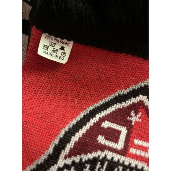 East coast Soccer  Scarf EC /FC Long Island NY/Black  Fringe Black Red White - Picture 6 of 6